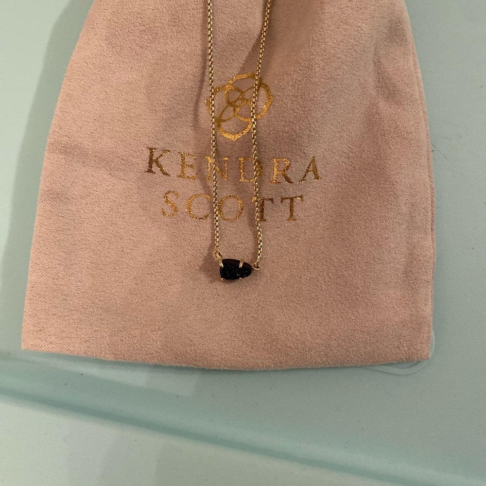 Kendra Scott Pendant Necklace